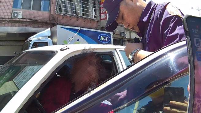 男子駕車突然被警方攔下，得知開的是「贓車」，當場傻眼喊冤。警方提供