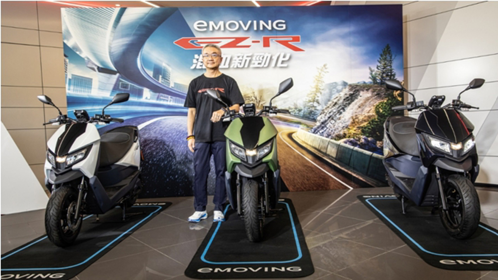 中華汽車陳昭文總經理宣布推出重型電動機車EZ-R。 ( eMOVING提供 )
