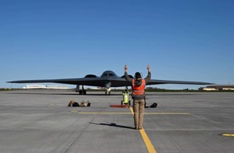  美軍3架B-2匿蹤轟炸機部署到冰島