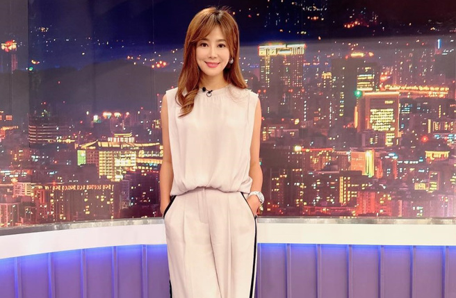 邱沁宜才传稳交科技公司执行长，男方就爆与一名熟女开房间。（图／邱沁宜脸书）