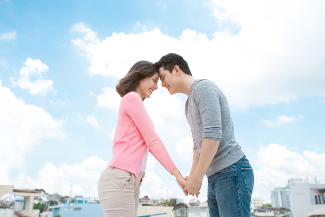 小孟老师分享，金牛座、牡羊座、摩羯座、巨蟹座在七夕当天桃花爆棚，有望遇见真爱。（示意图／Shutterstock）