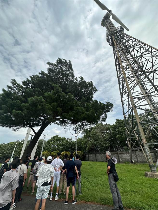 劳动部推出「产业新尖兵」计画，帮助绿能业者快速填补人力缺口。（虎尾就业中心提供／张朝欣云林传真）