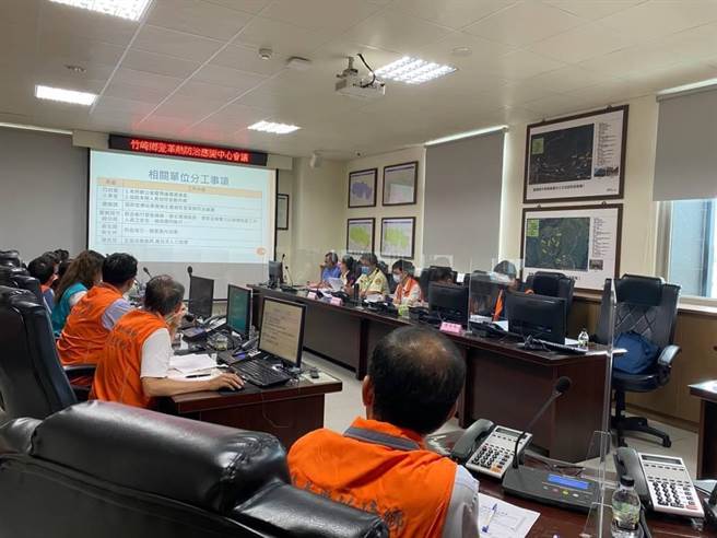 为防堵疫情，嘉义县从接获通报足迹即启动整备会议。（嘉义县政府提供／吕妍庭嘉义传真）