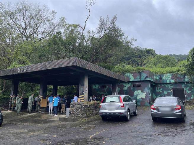 陸軍「興中指揮所」面積1.52餘公頃，國防部軍備局將重新檢討建物利用規畫，編列經費優先整修建物內部損壞部分。（陳淑娥攝）