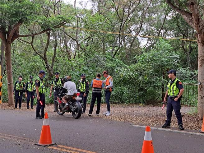 彰化县警局与环保局及监理站等单位，今天起一连三天于139线执行联合稽查。（警方提供／孙英哲彰化传真）