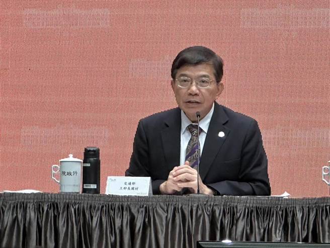 交通部長王國材17日出席行政院會後記者會。（黃婉婷攝）