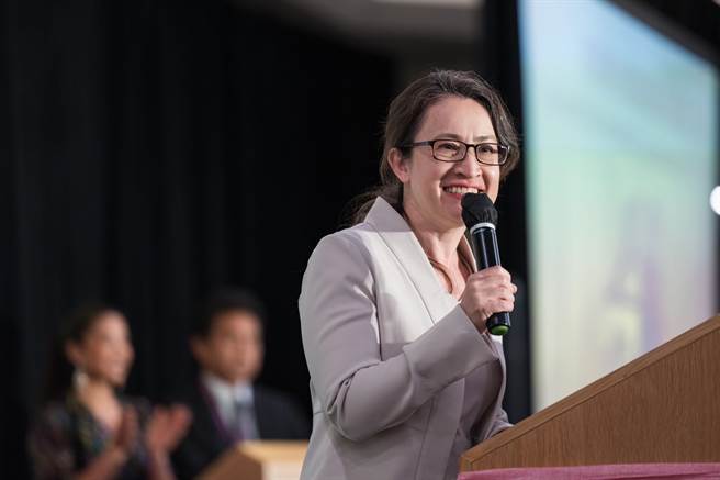 蕭美琴：海外僑胞讓美主流社會充分感受，和平穩定不可或缺的力量。（特使團提供）