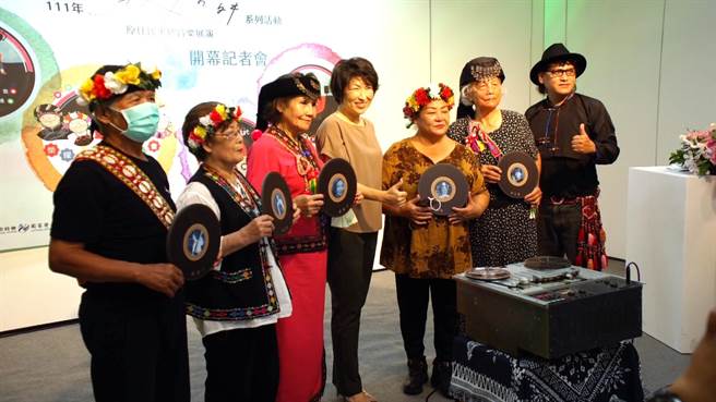 台东县政府将于9月1日在原住民文化创意产业聚落（TTICC），办理「原音聚会所」特展，展出1960年代至今的原民金曲作品。（萧嘉蕙摄）