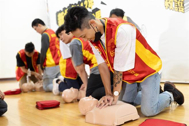 新北市今举办「替代役备役役男演训召集」，加强替代役备役紧急救护训练（新北市民政局提供）