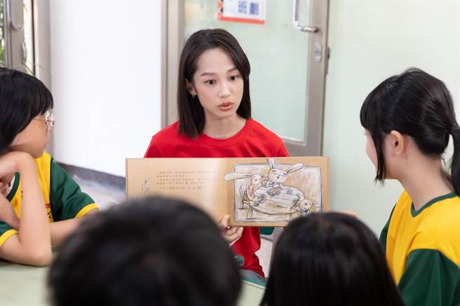 基督教救助协会自2004年发起「1919陪读计画」，让弱势家庭孩子在下课后能到陪读班，接受免费课辅、品格教育、多元才艺、营养晚餐，及家庭关怀。（基督教救助协会提供／林良齐台北传真）