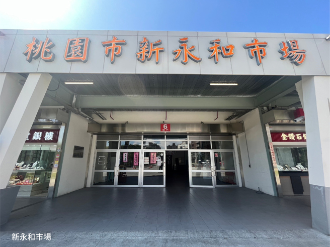 「福乡心匯」拥有绝佳优势，建案对面为桧溪河滨公园入口，下楼即环抱河岸绿带；生活採买方面，仰赖周遭「小桧溪重划区」的迅速发展，包含永和中继市场、JC Park和三民路另一侧的成熟城区。(图:福乡建设提供)