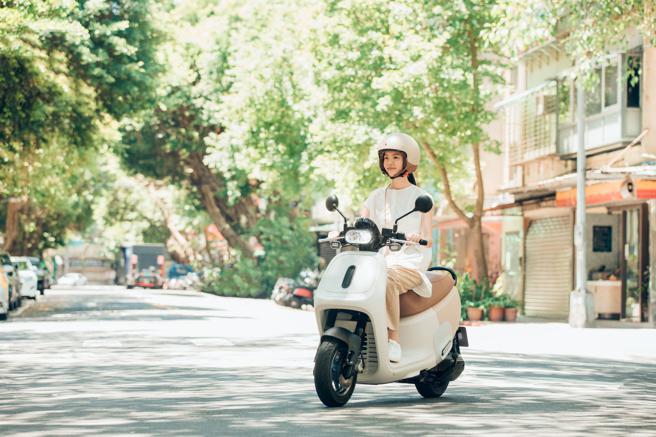 Gogoro x MUJI無印良品聯名車款熱銷破1500 台。（Gogoro提供／陳大任台北傳真）