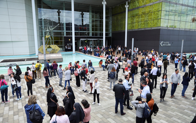 哥倫比亞發生強震，撼動首都波哥大。（圖／路透社）