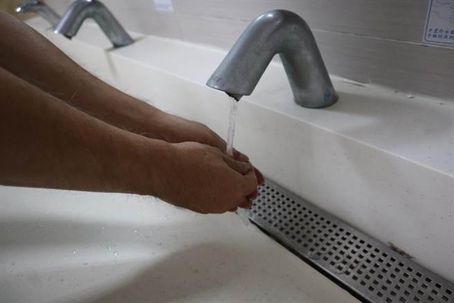 桃园市龙潭区8月24日公告施工停水，共影响1517户，经发局提醒民眾记得储水备用。图为示意图。（本报资料照片）