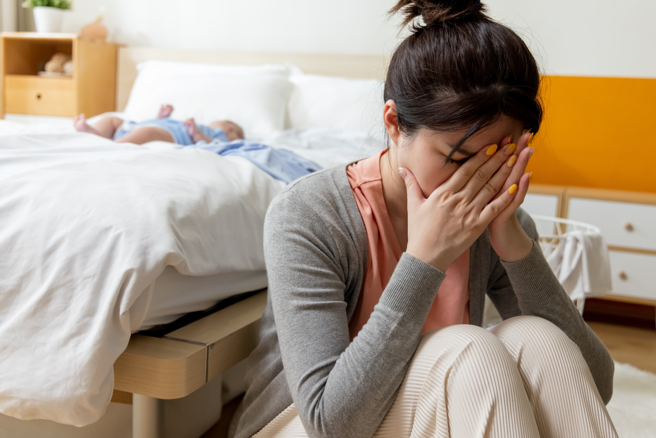 一名新手妈妈抱怨，公公帮孩子取了老土的名字，老公不仅没意见，还逼着她接受。（  示意图／shutterstock）