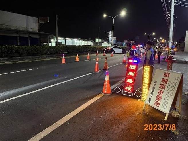 云林县环保局在7月至9月更启动「静城专案」，取缔噪音车。（云林县环保局提供）