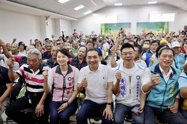 Hou Youyi’s Discussion in Pingtung Interrupted by Crowd Shouting for Nuclear Energy