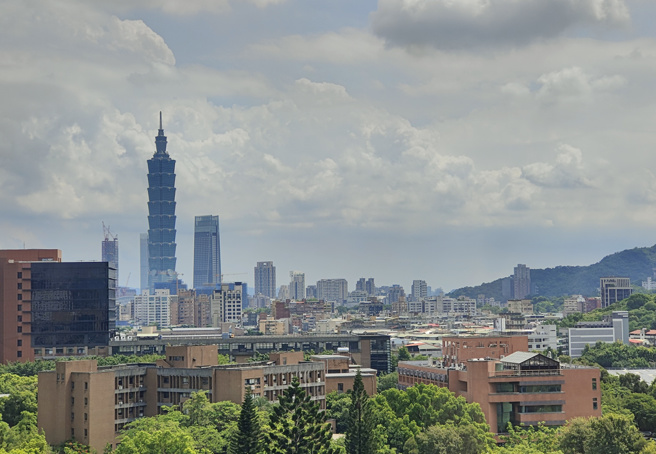 房屋税差别税率（囤房税）2.0方案，财政部盼年底完成修法，明年7月1日起实施，2024年5月房屋税开徵适用。资料照片