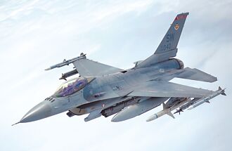 美終批准 荷蘭丹麥援烏F-16戰機