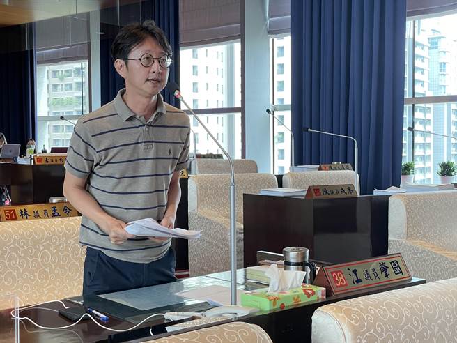 卫福部免费3次心理谘商台中已申请额满，市议员江肇国除建议中央多配额度给台中，也呼吁市府主动编列预算扩大服务。（江肇国提供／张亦惠台中传真）