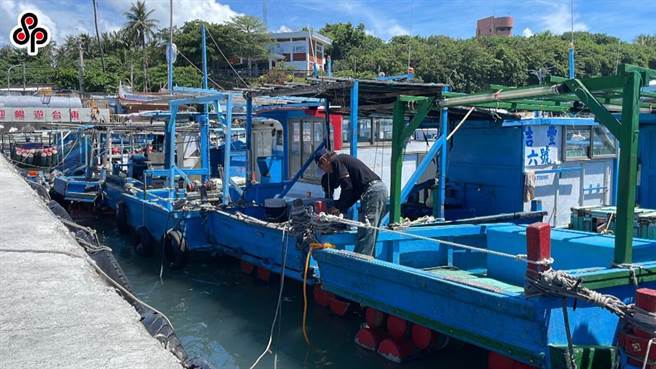 農業部漁業署表示，經檢視交通部航港局及大陸海事局並未有相關公告，如果相關公告會透過漁業廣播電台提醒作業船隻勿進入周邊海域。（報系資料照）