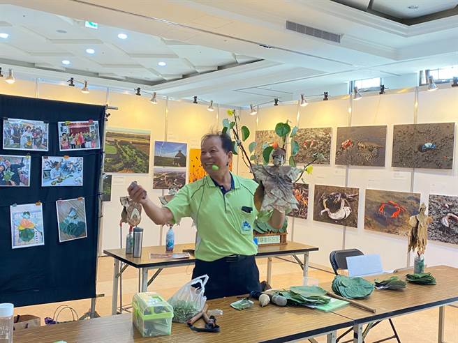 現場有4大展區，以創意展示、五感體驗展現台中甲安埔海線特色。（張亦惠攝）