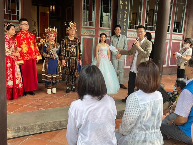 活动邀请3对新人共襄盛举。（王扬杰摄）