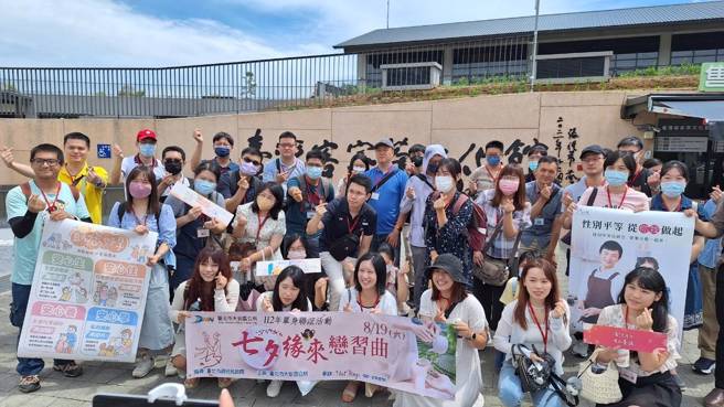 桃园客家小旅行，并安排参观臺湾客家茶文化馆。(戴志扬翻摄)