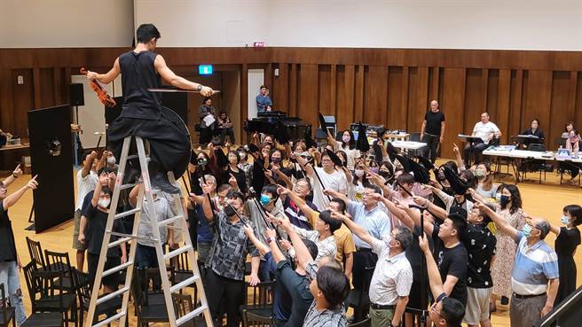 德国歌剧《魔弹射手》9月将在高雄、台北两地登场，图为彩排画面。（李欣恬摄）