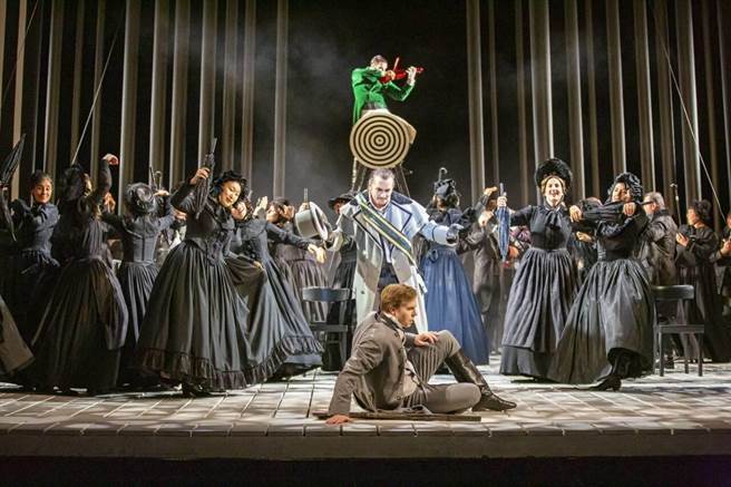 德国歌剧《魔弹射手》9月将在高雄、台北两地登场。图为2020奥地利茵斯布鲁克剧院首演剧照。（卫武营提供／李欣恬台北传真）