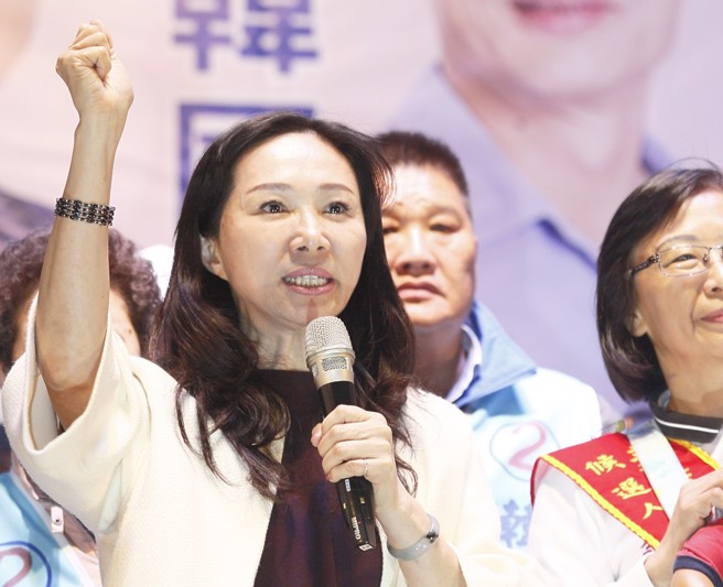 郭台铭20日为坊间流传的「副手说」，向李佳芬（如图）道歉。（中时资料照／张铠乙摄）