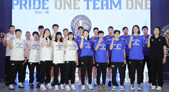 中华蓝队与白队的男女队员与教练齐聚。（本报资料照）