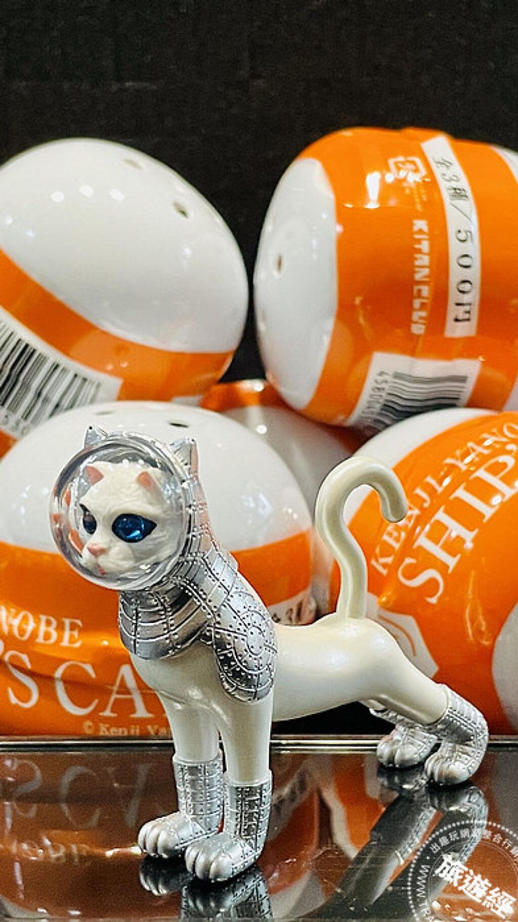看海美術館引進船貓扭蛋，與日本同步販售。（屏東縣政府傳播暨國際事務處提供）

