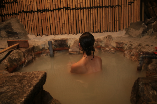 若身上有刺青，想到日本汤屋大眾池泡汤，恐不得其门而入。（图／示意图，达志影像）