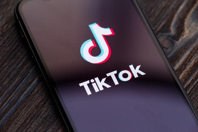 索马利亚政府今宣布禁止中国短影音应用程式TikTok等应用程式，说「恐怖分子」利用这些软体进行宣传活动。（示意图/shutterstock）