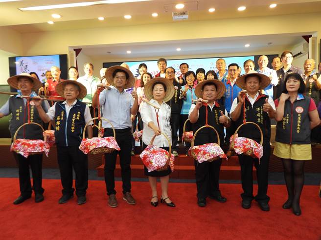 花莲县政府客家事务处今年将在9月2日至4日举办义民祭文化活动，今天在县府大礼堂办理记者会。（罗亦晽摄）