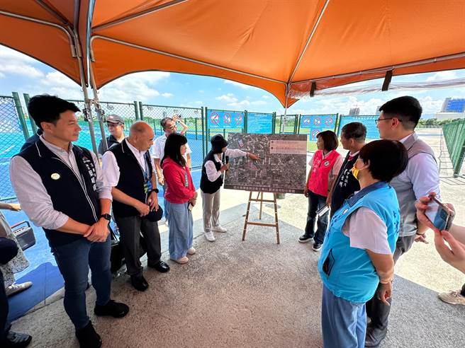 今年国庆焰火将在台中中央公园举办，台中市议会交通地政委员会上午会勘场地。(林欣仪摄)