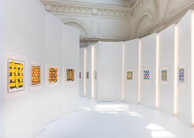 进入长廊后则展出珠宝创意总监Patrice Leguereau的珠宝手绘稿，每一幅都堪称艺术作品。（CHANEL提供／黄唯淯台北传真）