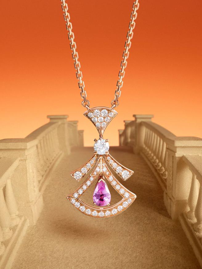 寶格麗Divas’ Dream系列玫瑰金鑽石與粉紅剛玉項鍊 。（BVLBARI提供）