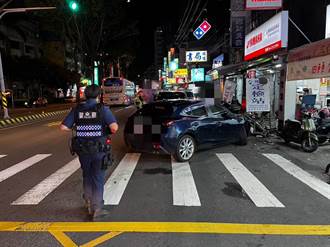 烏日6車撞成一團 9人送醫 肇事駕駛疑酒駕被警方帶回