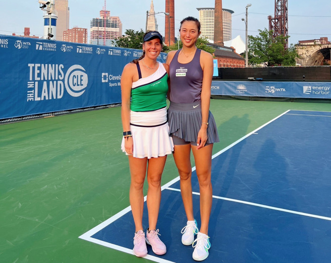 詹皓晴（右）和墨西哥欧儿摩丝搭配女双。（刘雪贞提供）