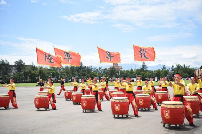 9月1日在台北101水舞广场，将有陆军专科学校战鼓队、陆军乐队等带来音乐演出。（台北101提供）