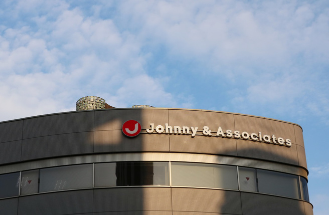 杰尼斯事务所创办人强尼喜多川的「性丑闻」风波持续延烧。(图／示意图，shutterstock)