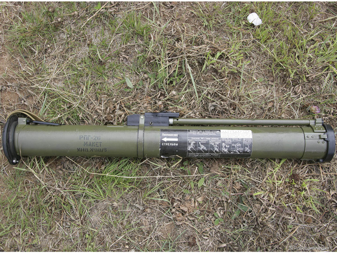 RPG-26由RPG-22发展而来，为一次性抛弃式的反坦克武器，可击贯穿大约440公厘的传统轧压均质装甲。（俄罗斯国防产品出口公司） 