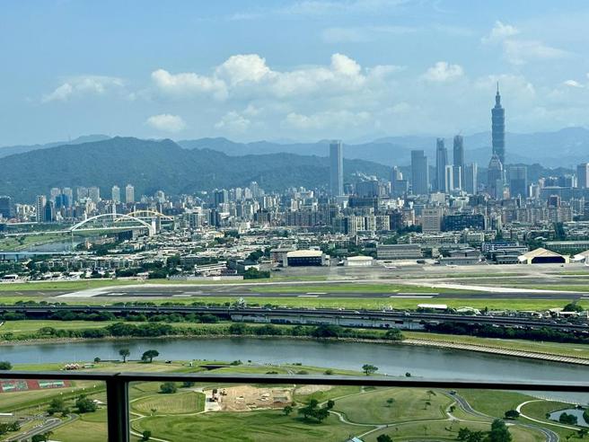 （台北市各類產品房價5月表現，呈漲跌互現，其中大樓一枝獨秀，公寓、小宅則下跌。圖／蔡惠芳）