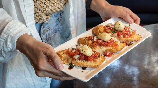 FRIDAYS 期间限定新品，带你用味觉走遍全世界！（图片来源：日日美食提供）