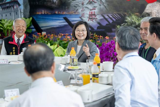 蔡英文總統赴金門出席八二三戰役65周年紀念活動(總統府提供)