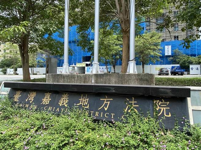 嘉義地方法院判持刀強盜財物的黃男6年徒刑。（廖素慧攝）