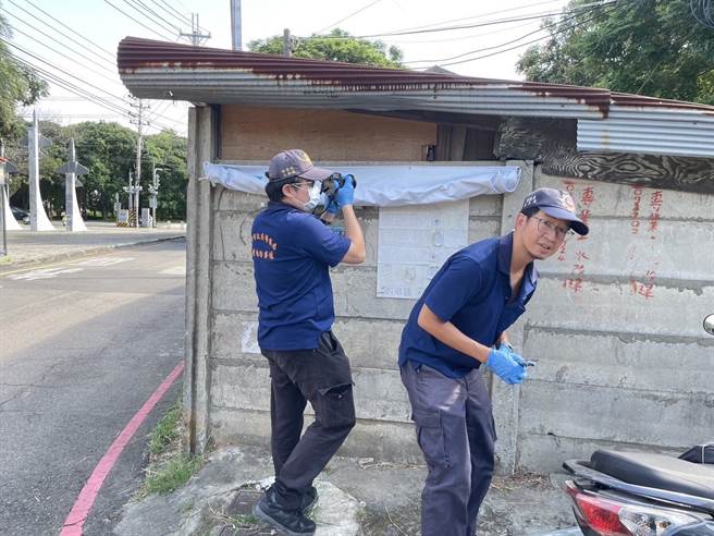 台中市丰原警分局获报后立即调阅监视器。（民眾党提供／冯惠宜台中传真）