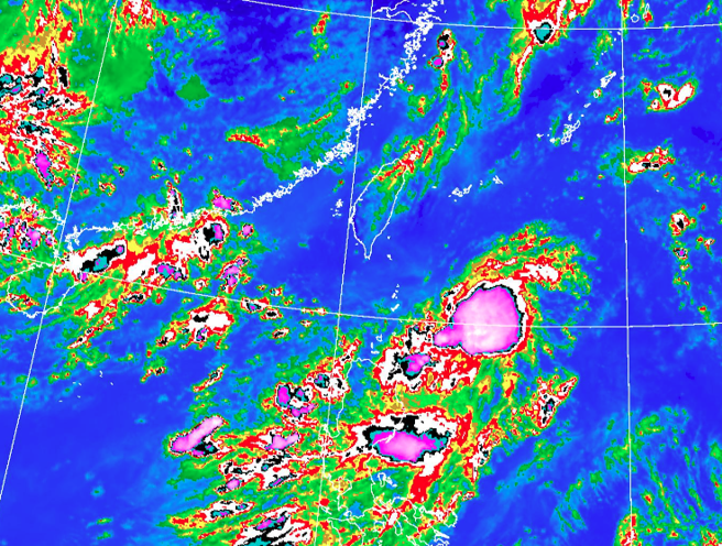 菲律宾东方的热带性低气压即将增强为颱风。(翻摄自气象局)
